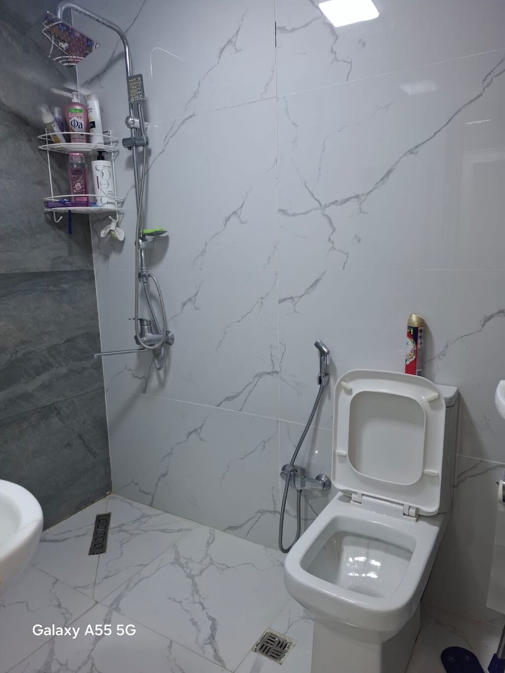 1 otaqlı mənzil – zal/yaşayış otağı Xüsusiyyətlər: - İşıqlı, yığcam — Daşınmaz əmlak, Bakı (9)