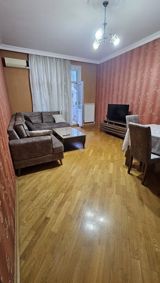 İcarəyə verilir 3 otaqlı köhnə tikili 85 m² — Emlak