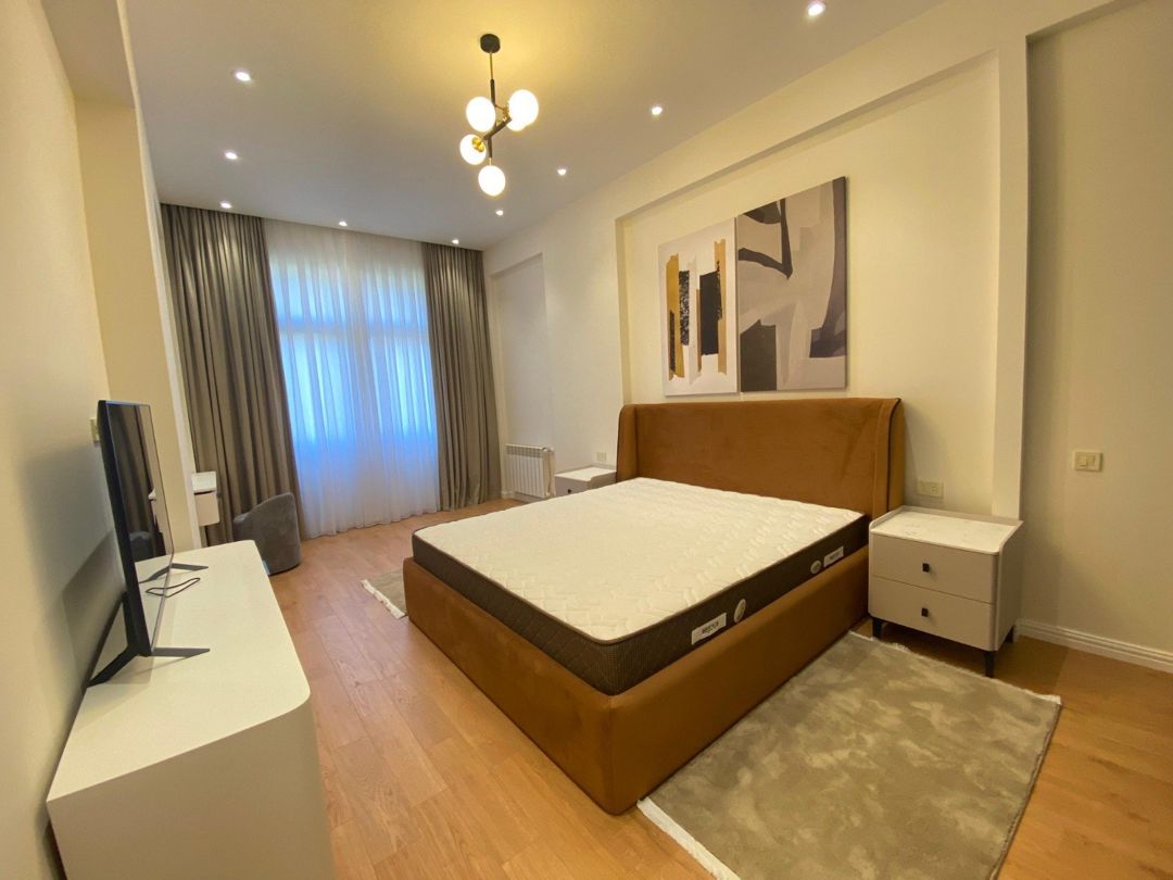 İcarəyə verilir 3 otaqlı yeni tikili 180 m² — Mənzil, Bakı (7)
