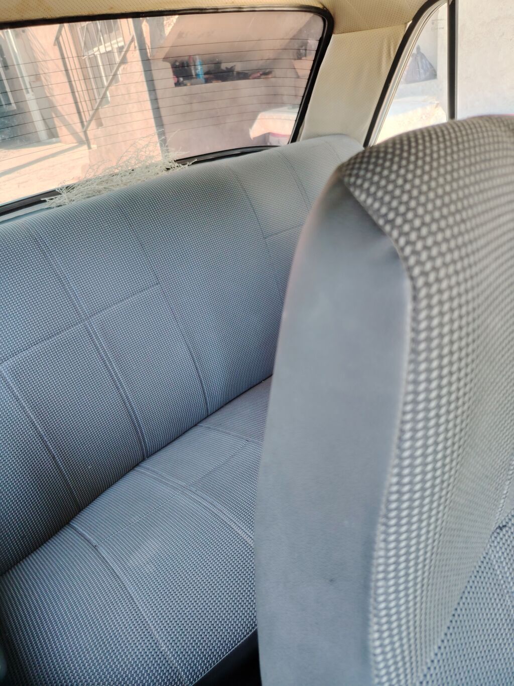 VAZ 2107 sedan – ağ rəng, 4 qapı. Texniki və xarici xüsusiyyətlər: - — Avto, Mehdiabad (7)