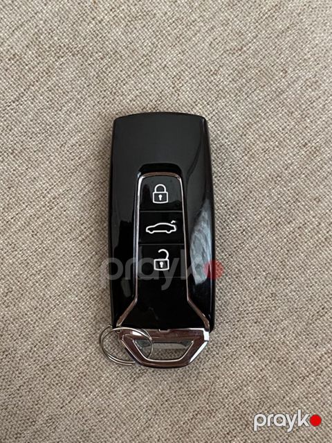 Volkswagen üçün orijinal uzaqdan idarə olunan açar fob - Marka/loqo
