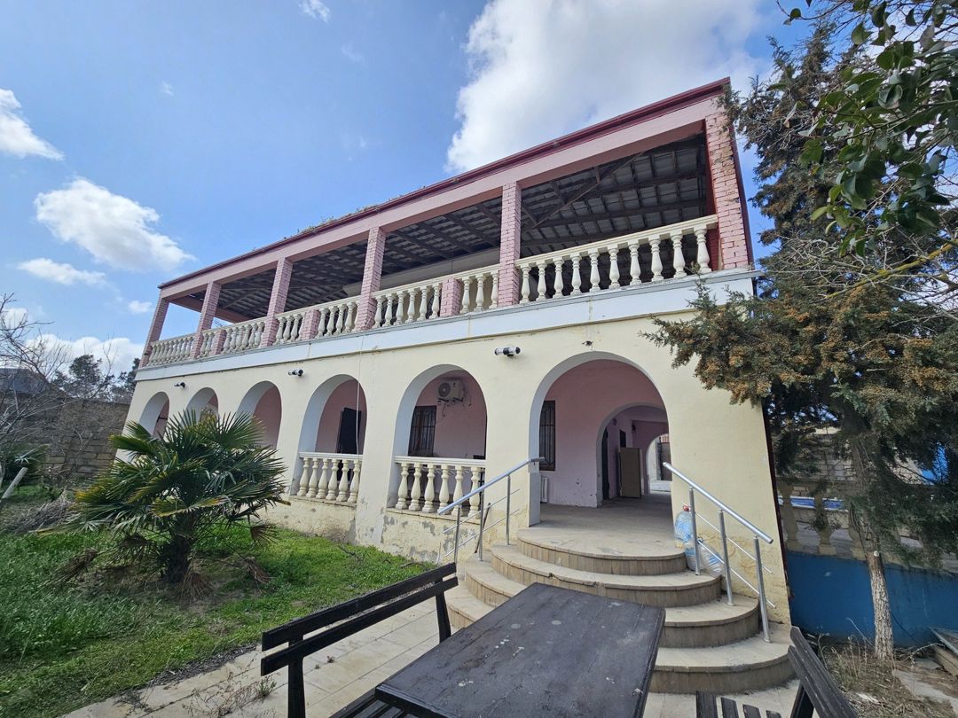 Satılır 4 otaqlı həyət evi/bağ evi 200 m² — Ev, villa, Bakı (8)