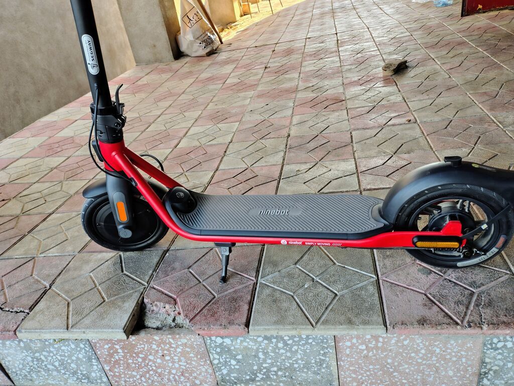 Ninebot elektrik skuter 15klometir mesafe velir suret 25 idiyal — Mallar, Digah