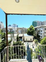 Satılır 3 otaqlı köhnə tikili 70 m² — Mənzil