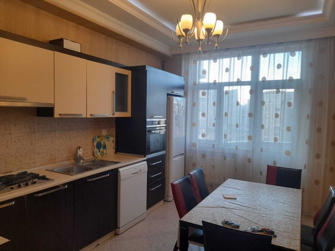 Satılır 4 otaqlı yeni tikili 172 m² — Mənzil, Bakı (10)