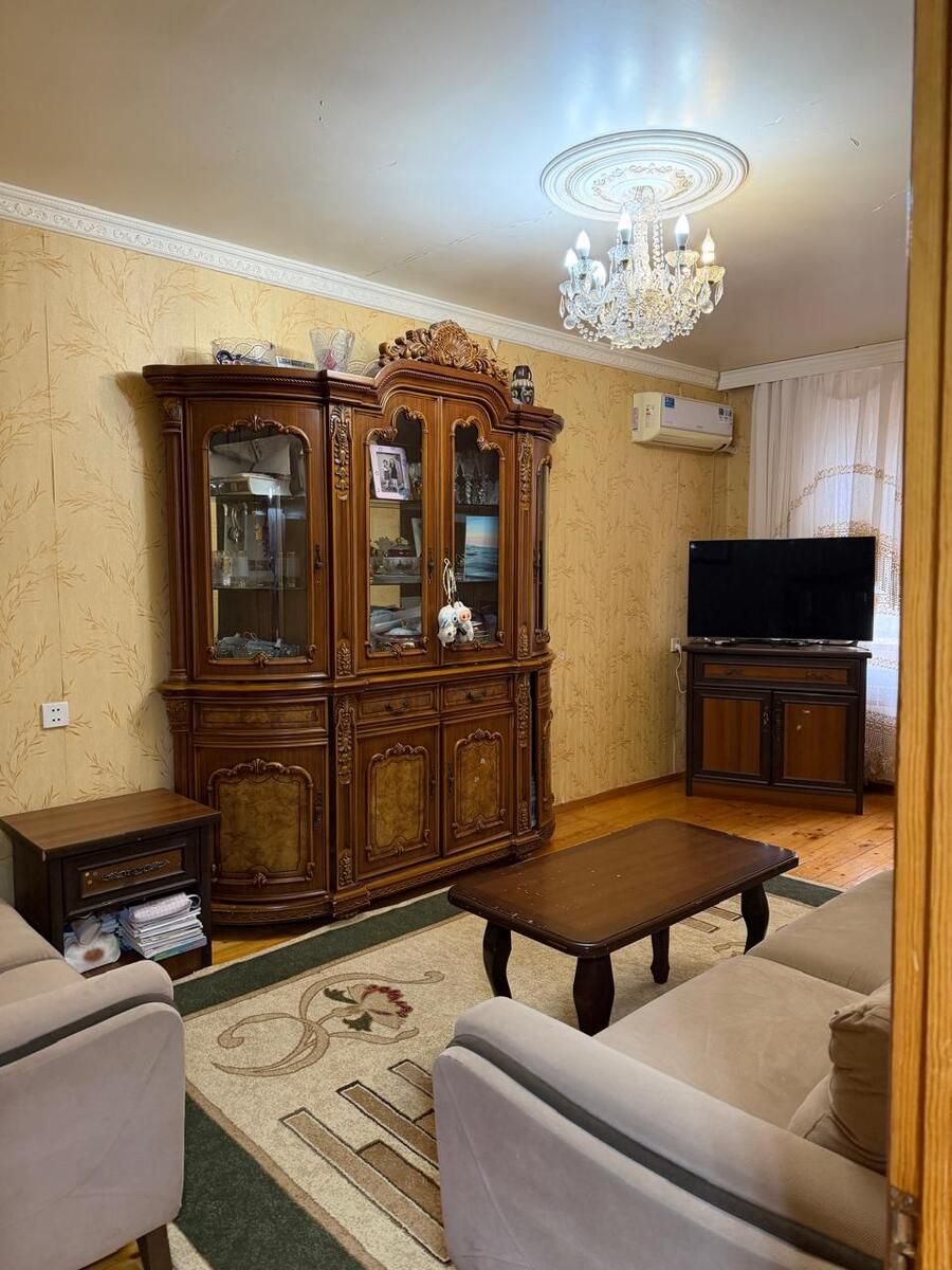 Satılır 2 otaqlı köhnə tikili 55 m² — Mənzil, Bakı