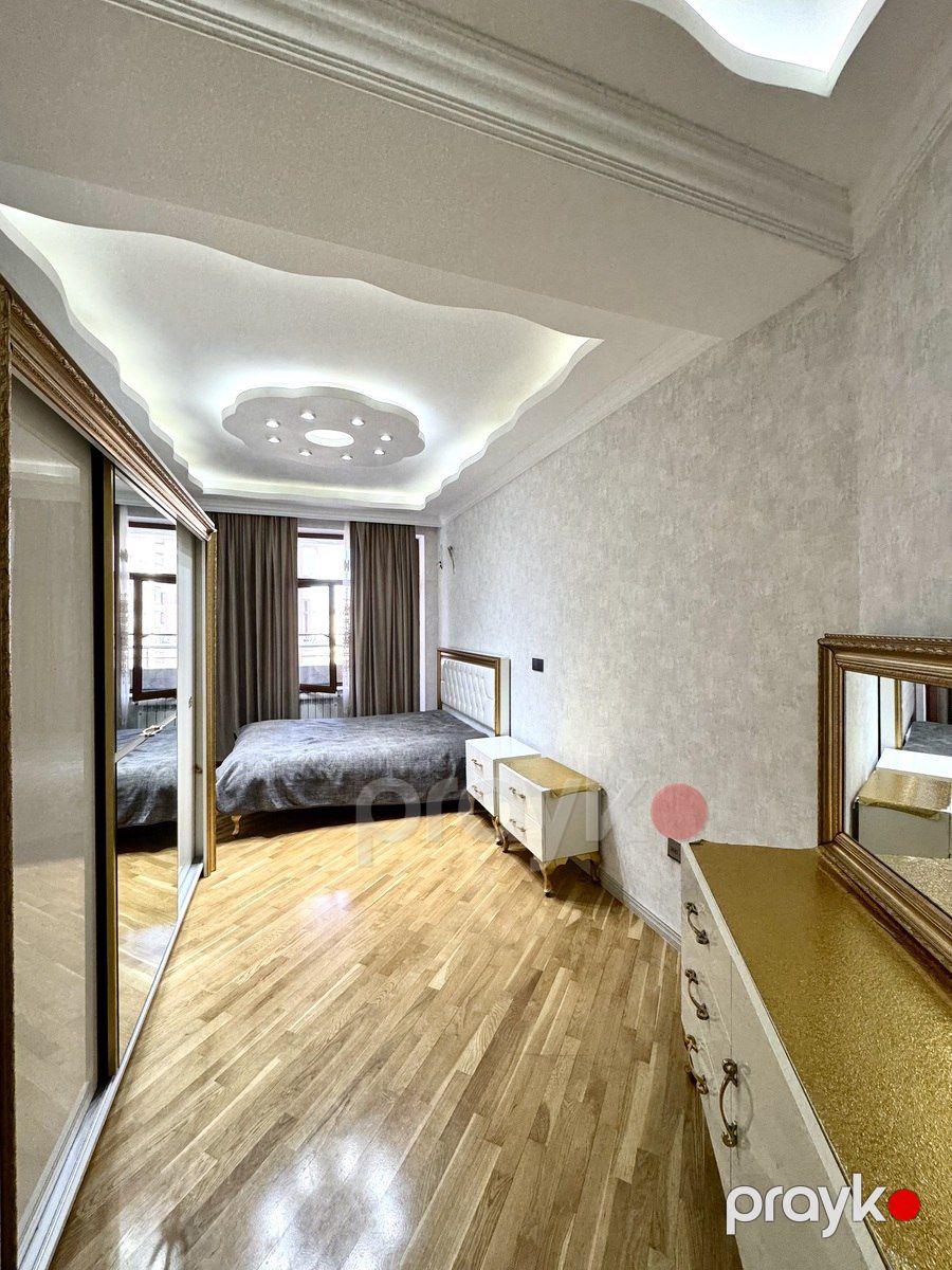 Satılır 4 otaqlı yeni tikili 230 m² — Mənzil, Bakı (11)