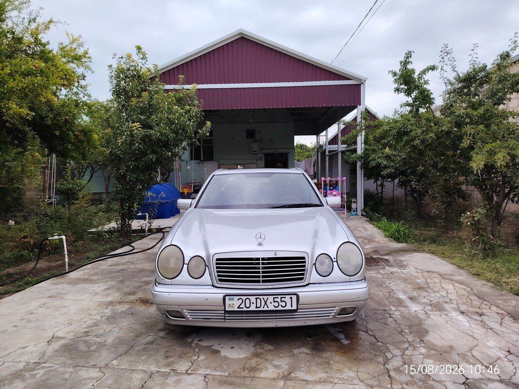 Mercedes E 200, 2.0 L, 1998 il, 400 000 km — Avtomobillər, Bərdə