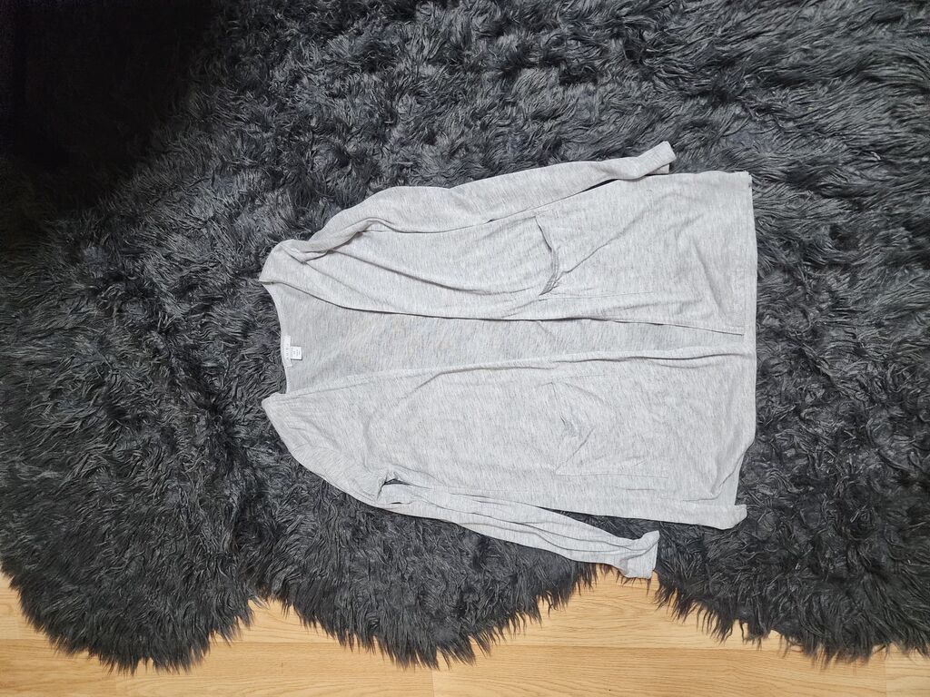 Boz rəngli, nazik trikotaj kardiqan- XS ölçü - Model: düyməsiz, açıq — Şəxsi əşyalar, Bakı (2)