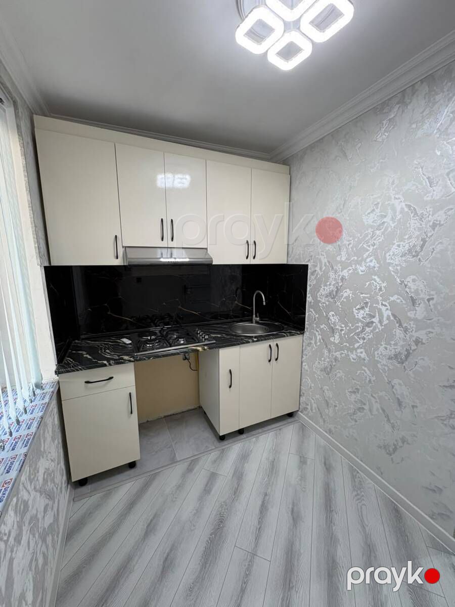Satılır 2 otaqlı köhnə tikili 55 m² — Mənzil, Bakı (10)