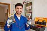 Elektrik işləri — Ремонт и строительство