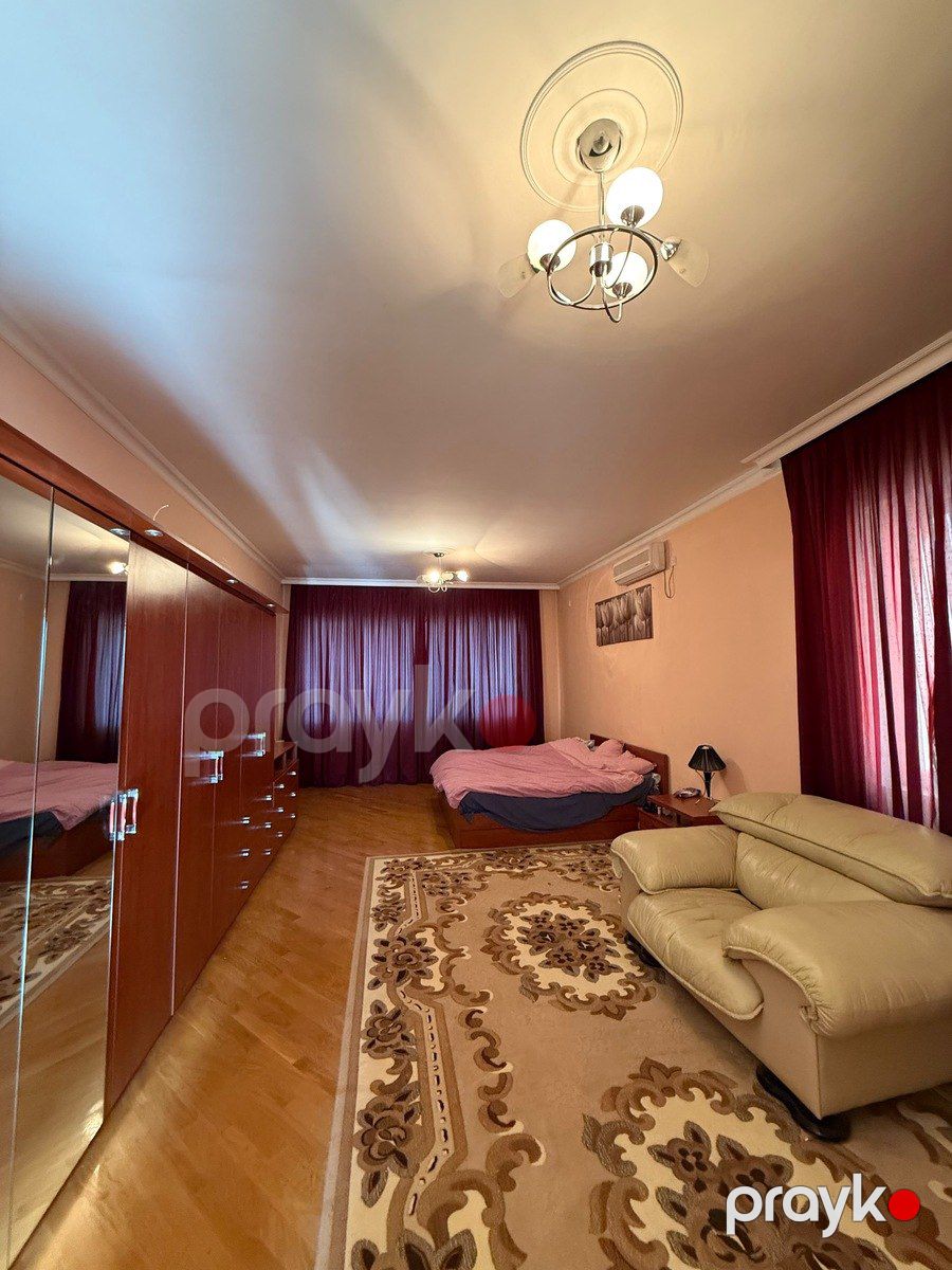 Satılır 12 otaqlı həyət evi/bağ evi 600 m² — Ev, villa, Bakı (9)