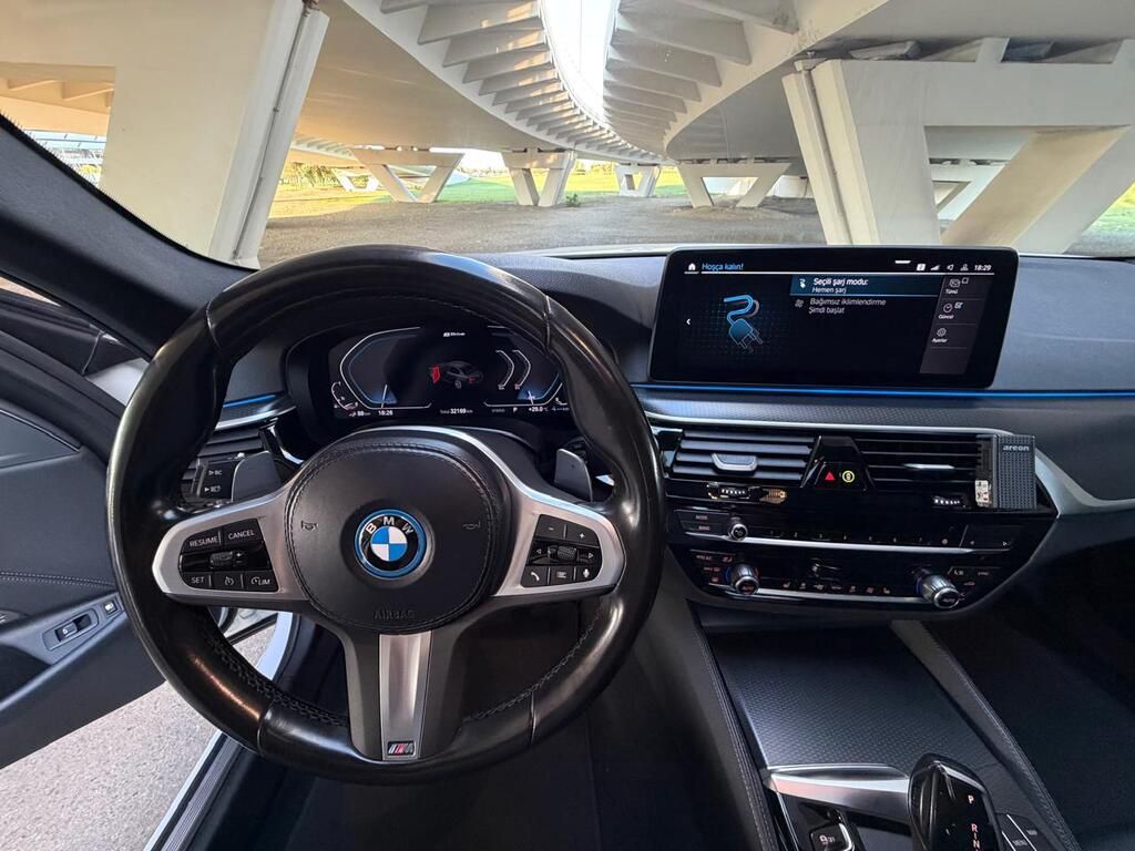 BMW 530e, 2.0 L, 12 kWh, 2023 il, 32 000 km — Avtomobillər, Bakı (12)