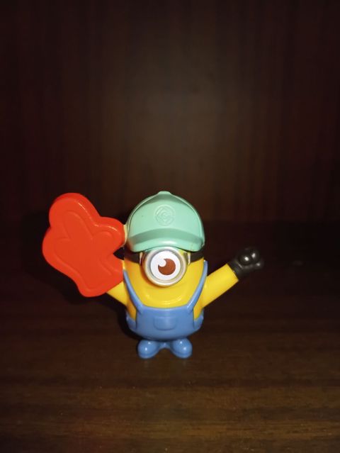 Minions mövzusunda kiçik kolleksiya fiquru - tək gözlü Minion