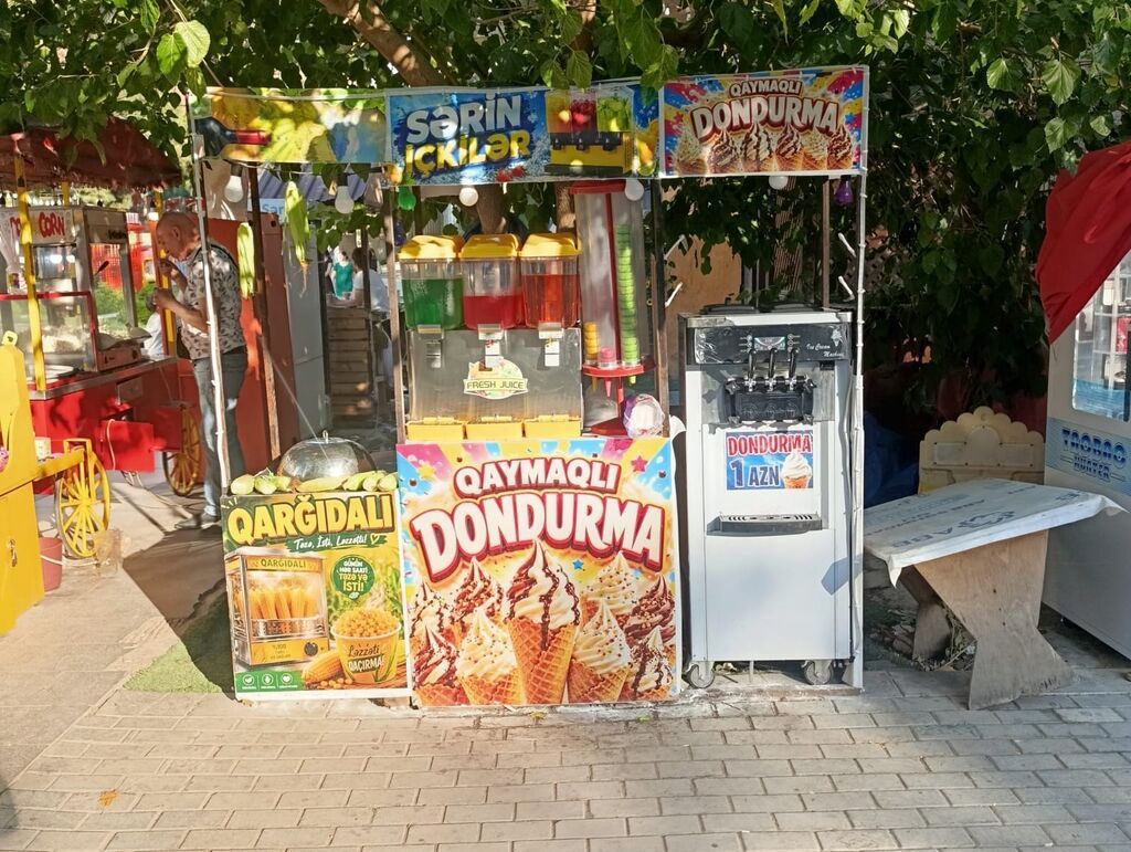 Obyekt Xirdalanda Heydər Əliyev adina parkda merkezi daim işlək — Mallar, Xırdalan (4)