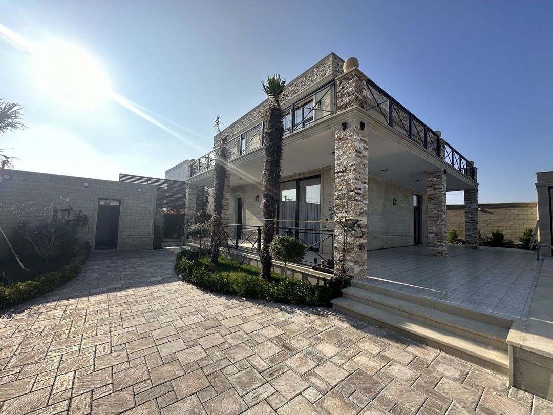 Satılır 5 otaqlı həyət evi/bağ evi 250 m² — Ev, villa, Bakı