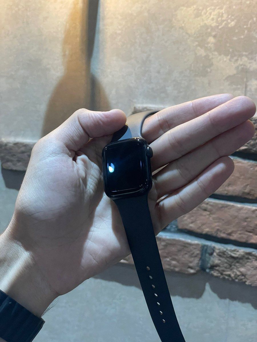Apple Watch SE 2 Midnight 40mm — Elektronika, Bakı