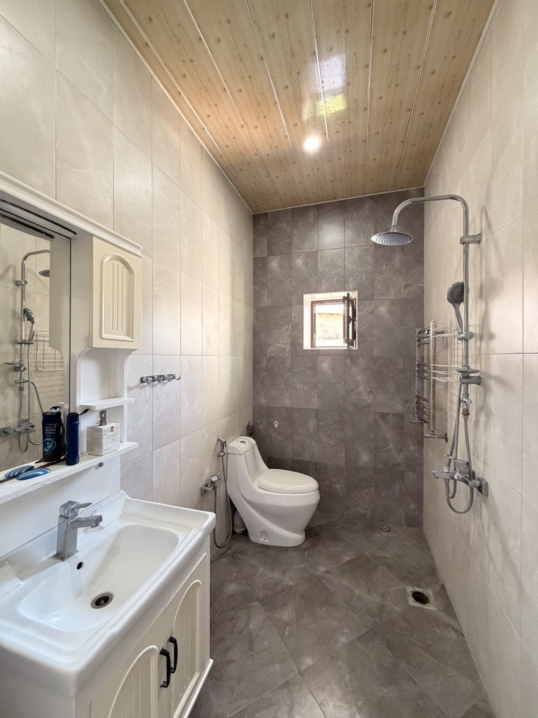 Satılır 5 otaqlı həyət evi/bağ evi 250 m² — Ev, villa, Bakı (12)