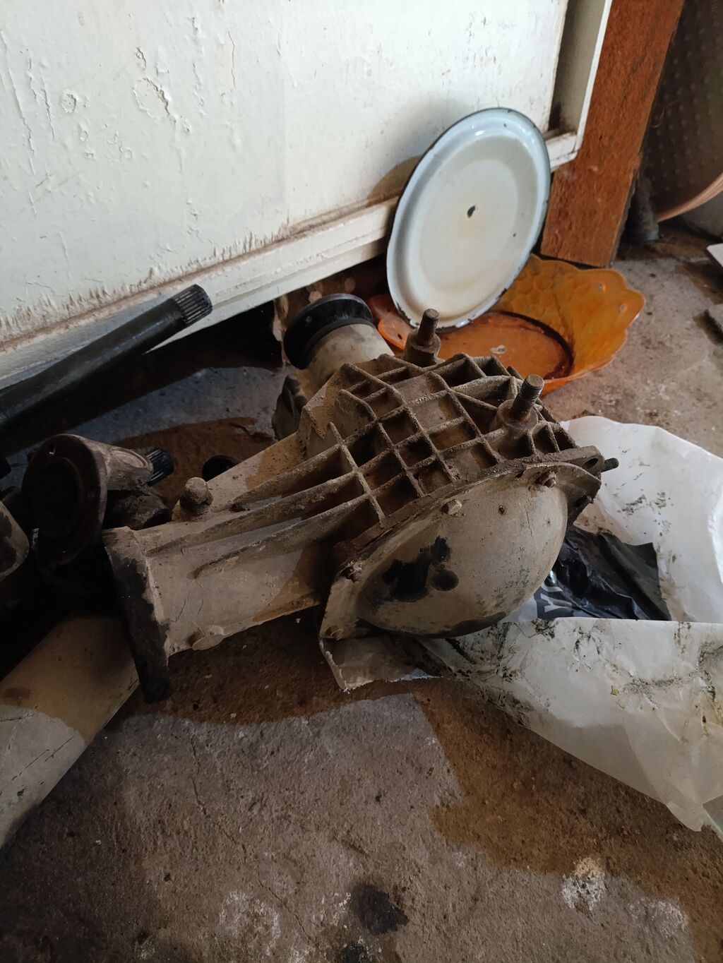 Niva razdatka qabaq most — Ehtiyat hissələri, Gəncə (2)