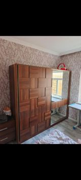 *ZB* *DOLAB* Qiymet *250 azn* Hündürlük 212 sm Eni 238 sm Dərinlik 55 — Mallar