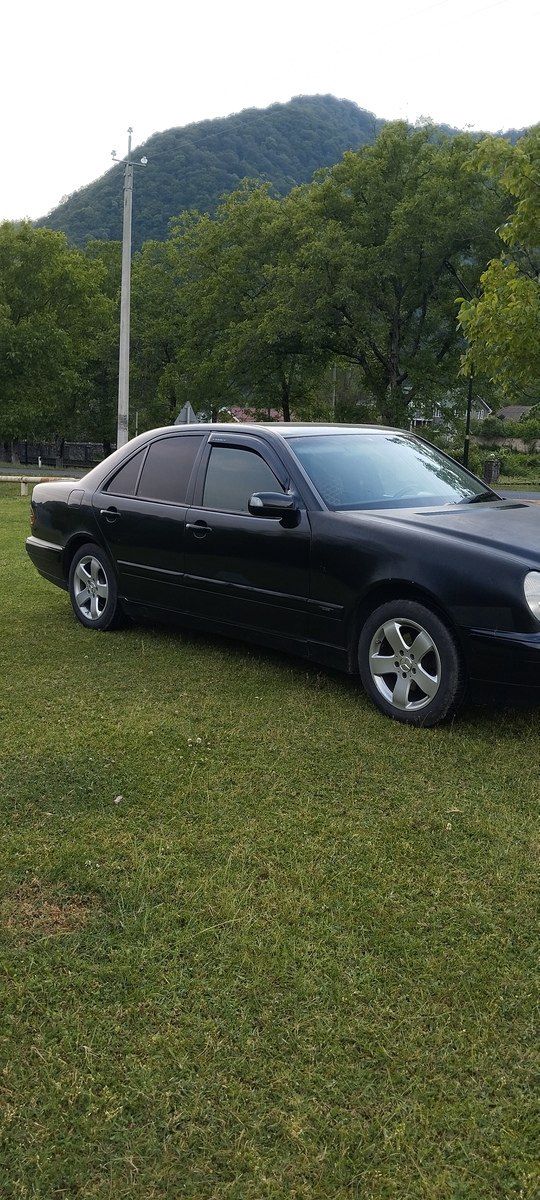 Mercedes E 220, 2000 il — Avtomobillər, Qax (2)