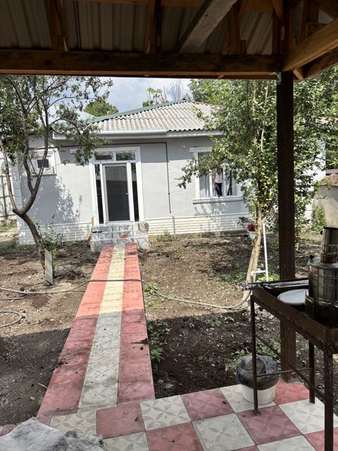 İcarəyə verilir 3 otaqlı həyət evi/bağ evi 120 m²