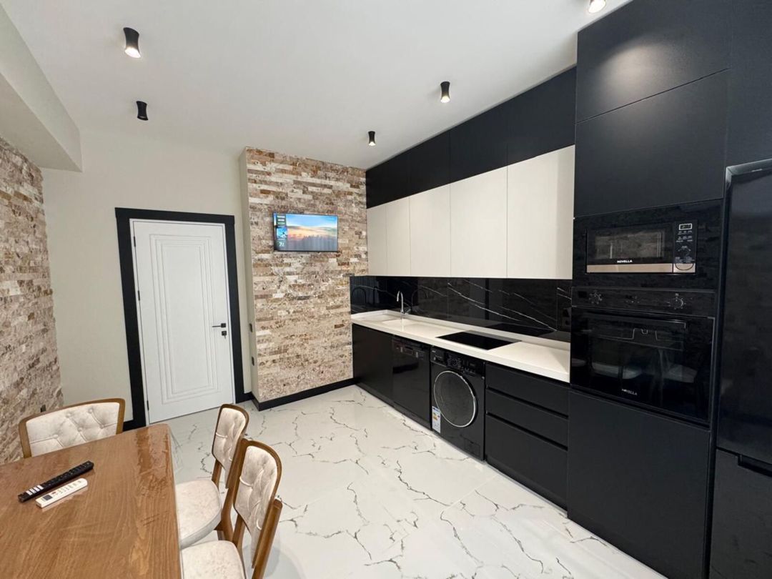 İcarəyə verilir 3 otaqlı yeni tikili 141 m² — Mənzil, Bakı (9)