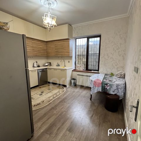 Həyət evi, Saray qəs.