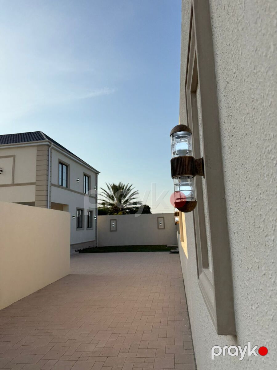 Satılır 4 otaqlı həyət evi/bağ evi 220 m² — Ev, villa, Bakı (2)