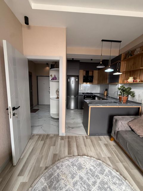 Satılır 2 otaqlı yeni tikili 60 m²
