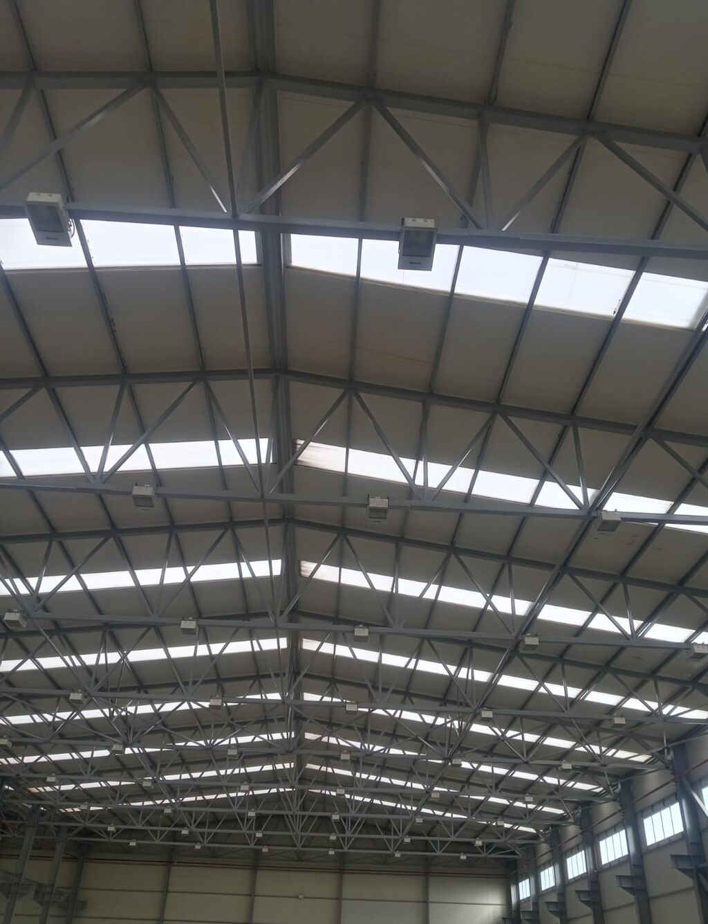Anbar/istehsalat sahəsi – geniş metal konstruksiyalı hangar - Tam — Daşınmaz əmlak, Bakı (2)