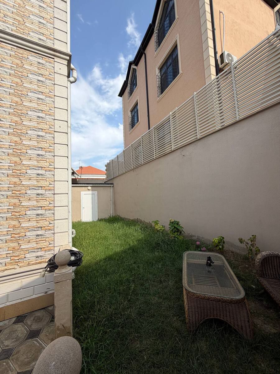 Satılır 5 otaqlı həyət evi/bağ evi 240 m² — Ev, villa, Bakı (4)