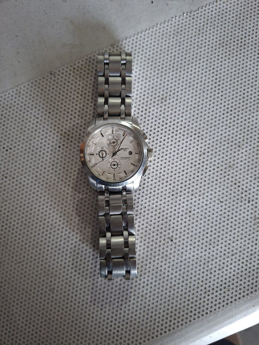Tissot qol saatı — Şəxsi əşyalar, Bakı (2)