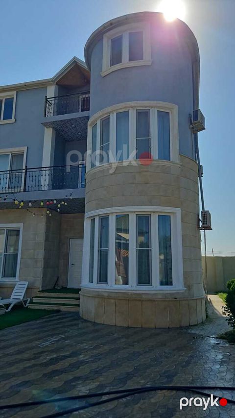 İcarəyə verilir 5 otaqlı həyət evi/bağ evi 360 m²
