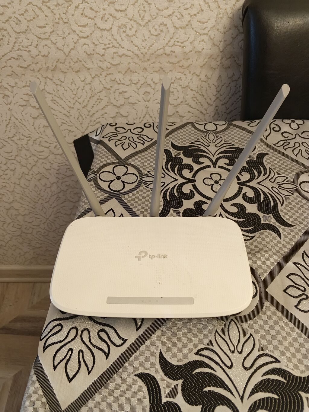 TP-Link Wi‑Fi router - Brend/model: TP-Link (3 antennali ağ rəngli — Elektronika, Bakı