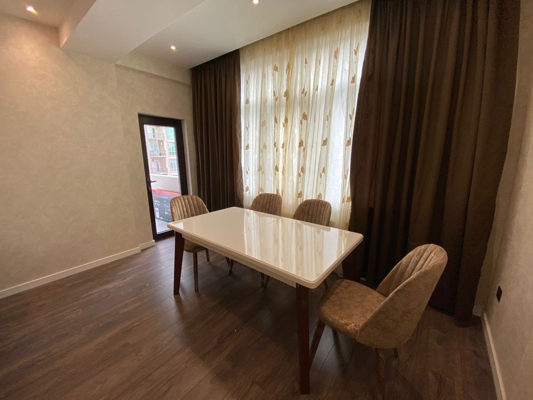 İcarəyə verilir 3 otaqlı yeni tikili 160 m² — Mənzil, Bakı (7)
