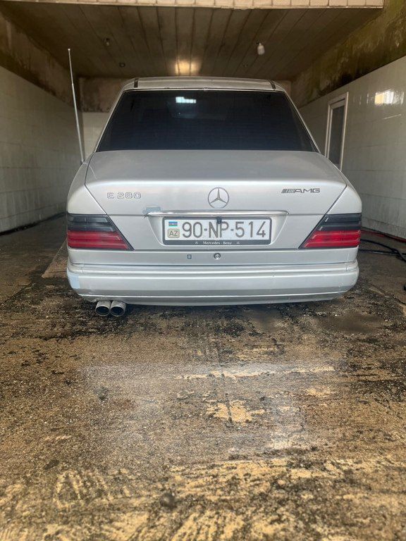 Mercedes E 280, 2.8 L, 1993 il, 378 000 km — Avtomobillər, Bakı (3)