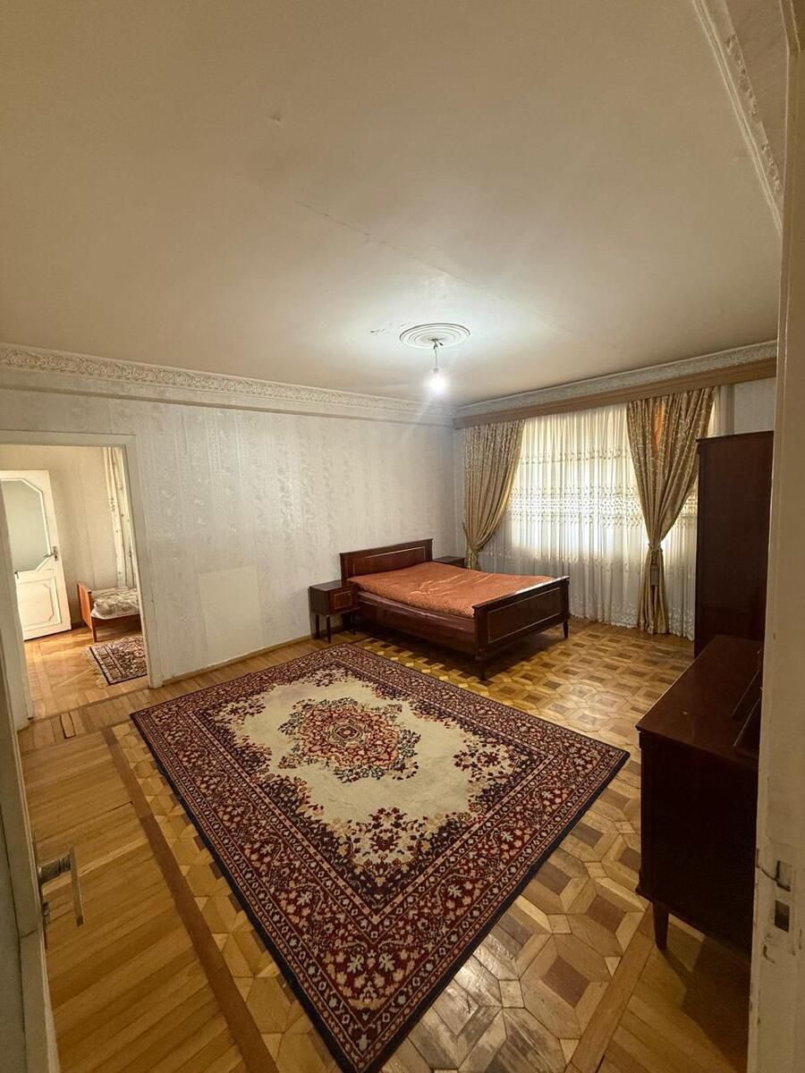 İcarəyə verilir 4 otaqlı köhnə tikili 130 m² — Mənzil, Bakı (8)