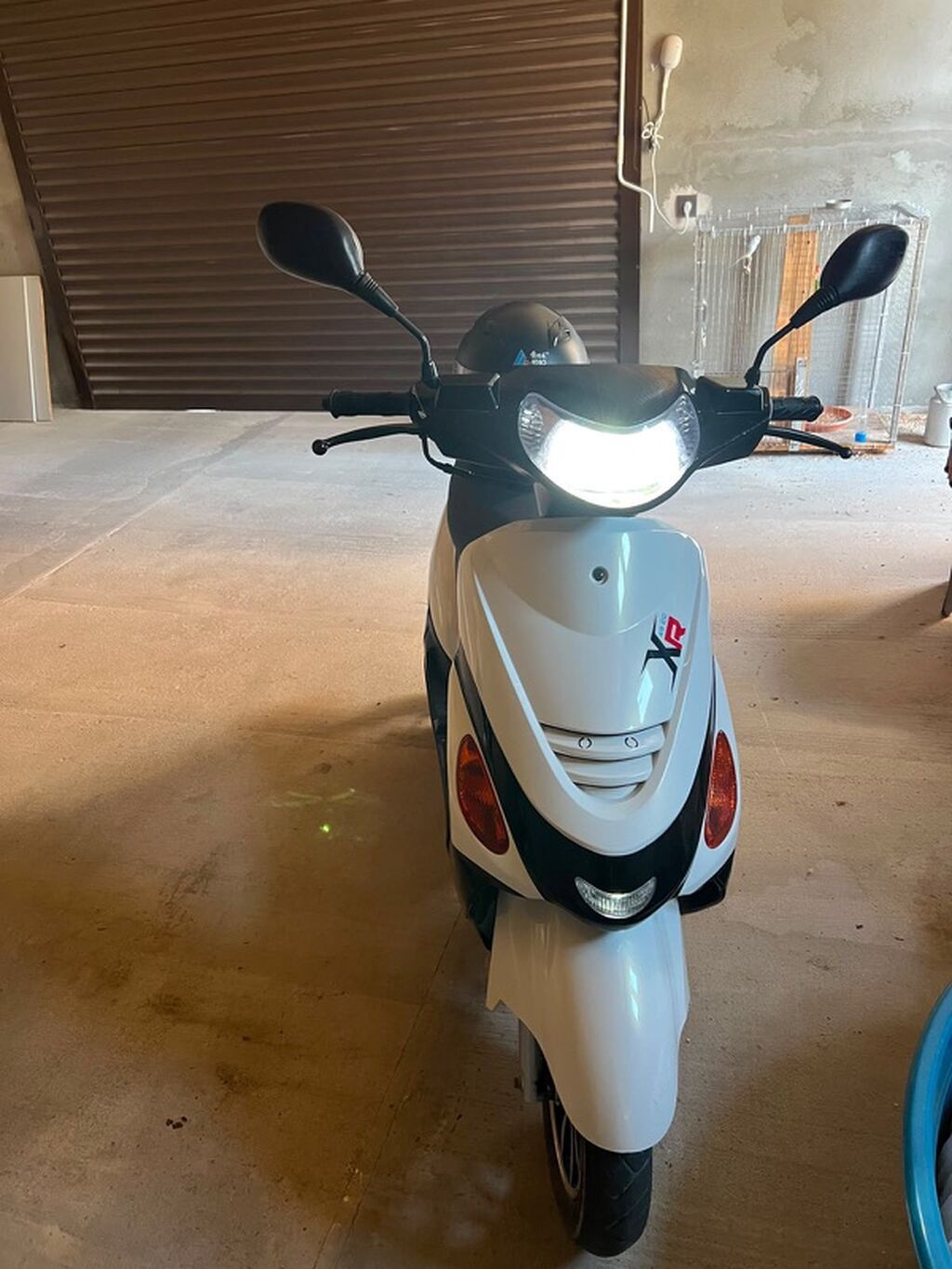 Skuter – XRoad 125cc - Model: XRoad - Mühərrik: 125 cc, benzin -
