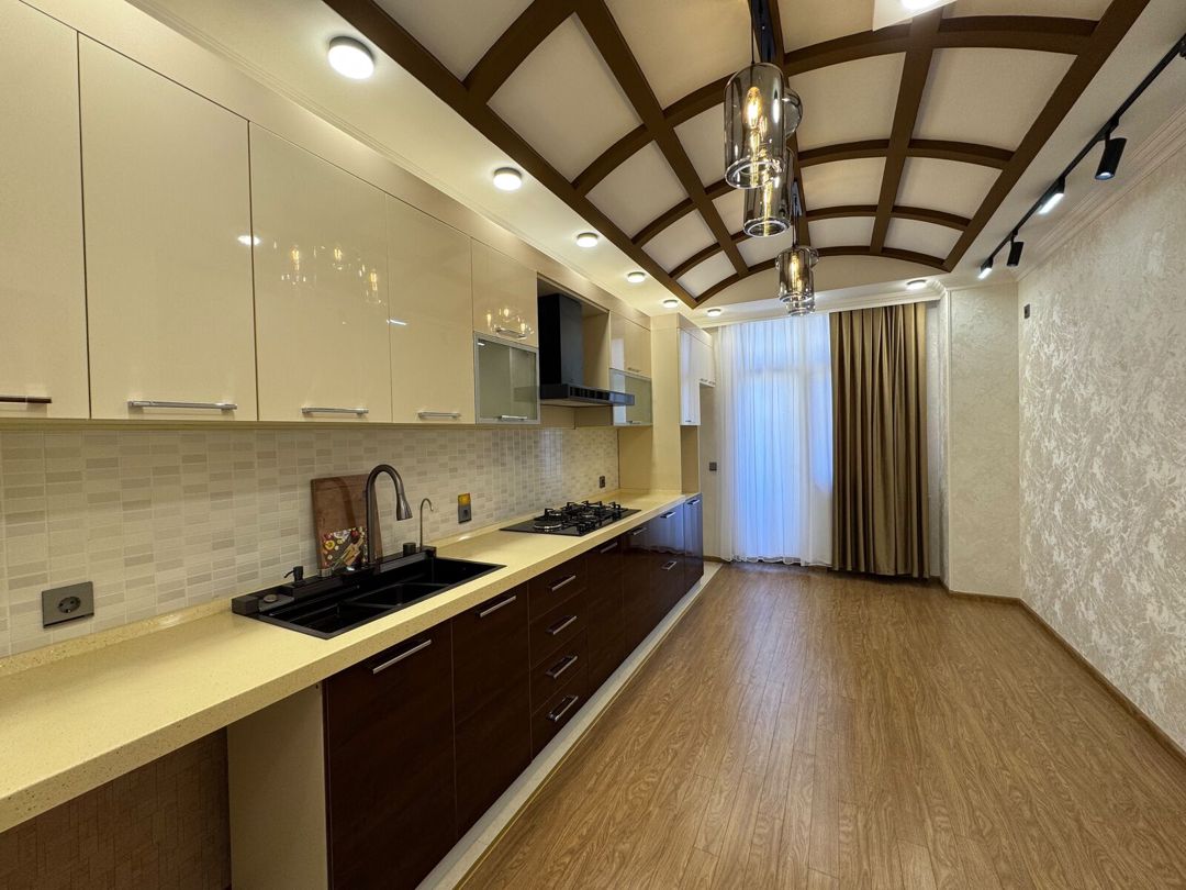 Satılır 3 otaqlı yeni tikili 140 m² — Mənzil, Bakı (12)