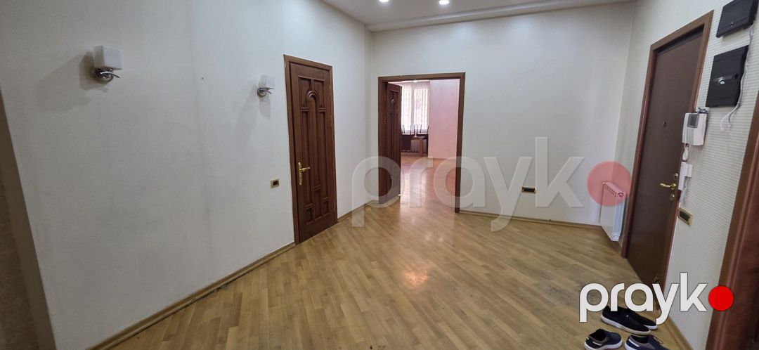 Satılır 4 otaqlı yeni tikili 200 m² — Mənzil, Bakı (9)