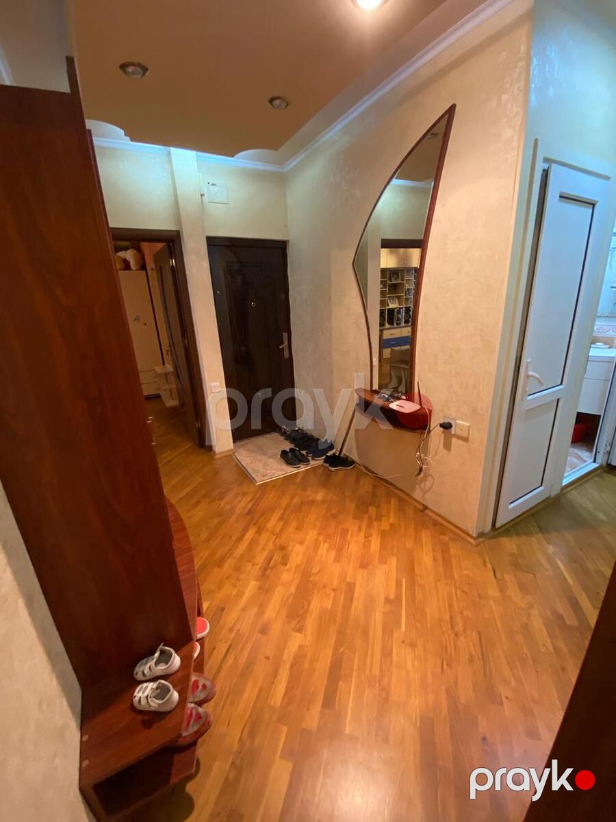 Satılır 4 otaqlı köhnə tikili 115 m² — Mənzil, Bakı (9)