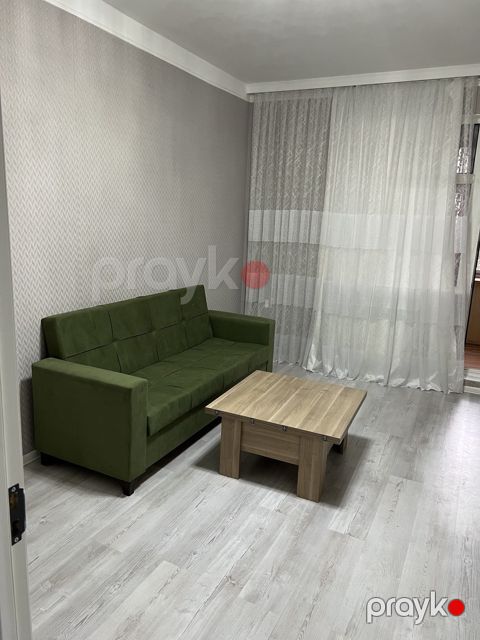 İcarəyə verilir 2 otaqlı köhnə tikili 55 m²