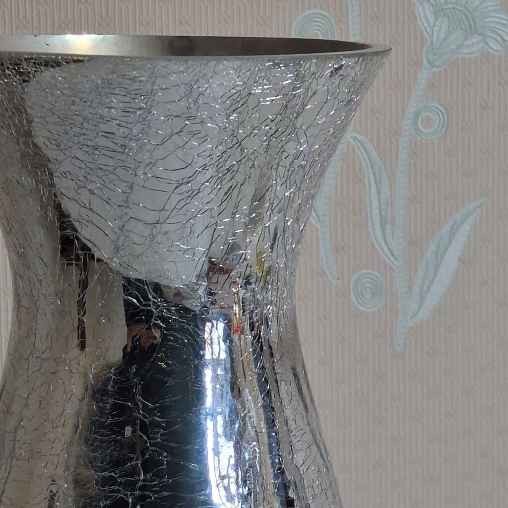 Bir vaza — Mallar, Bakı (2)