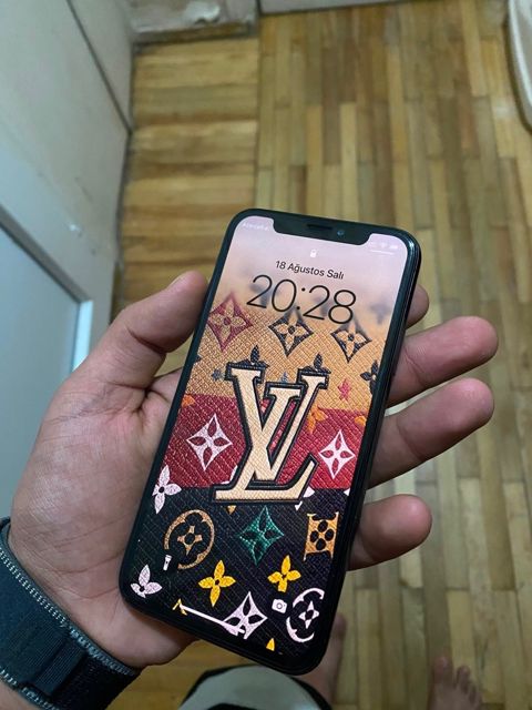 Apple iPhone XS Space Gray 256GB/4GB — Bakı