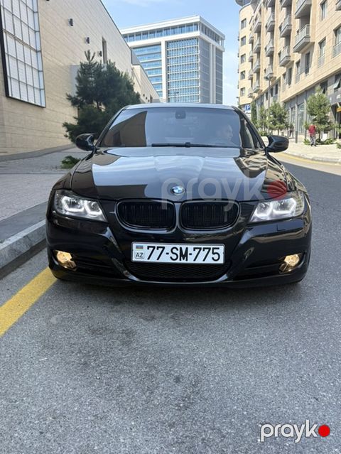 Avtomobil çox ideal və səliqəli vəziyyətdədir.Vurug udardan söhbet