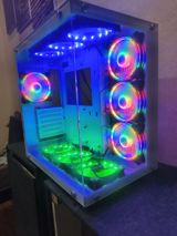 Ağ rəngli şüşə panelli gaming PC korpusu – ARGB ventilyatorlarla — Goods