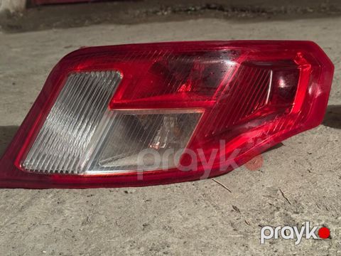 Geely MG faraları