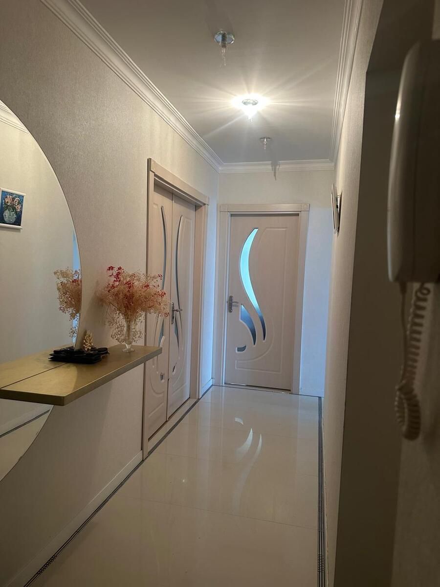 Satılır 4 otaqlı köhnə tikili 110 m² — Mənzil, Bakı (7)