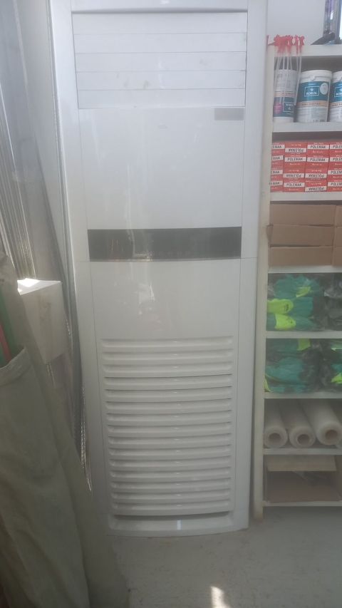 Tecili satlir 2500 azn . Kandsaner 6 ayindir ideal veziyyetde Unvan — Sara — Electronics